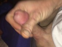 Dude jerking his cock on camera