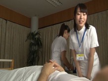 Servicio de trío de enfermera japonesa