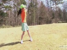 Japonés golf al aire libre sin fondo minifalda mamada penalización ronda