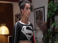 Superhéroe La Diosa Derrotada En Batalla Por Dark Supergirl