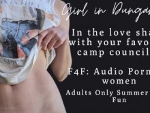 F4F | ASMR Audio Porno para mujeres | Follando con correas en la choza del amor con tu concejal del campamento favorito