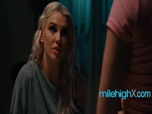 Adolescente manipuladora folla a su abogado- Kenzie Taylor, Anna Clair Clouds