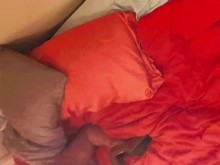Los compañeros de trabajo en trampa se conectan con una joder sexy y sin un creampie de condón. ¡Película completa gratis!