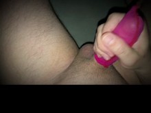 Mi primera vez masturbándome en un zócalo: ¡terminé llenándolo con semen!