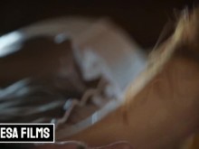 Bellesa Films - La pequeña y tetona Danni Rivers ha terminado con las relaciones