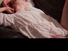 "Después de una noche de fiesta", una película de Lilith Rain Productions. Incluye: Besos, Chupada de Pezones, Provocaciones, Follada Romántica, Música Original