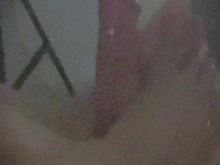 Tratando a la mejor amiga con un trabajo de pies aceitosos después de un día de arduo trabajo.