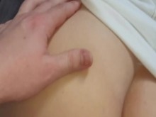 Chica universitaria PAWG haciéndome correrme en su ropa