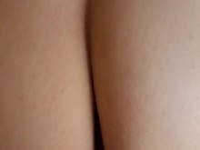 Hermanastra cachonda se pone cremosa sintiendo mi polla por detrás