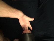 Chico caliente que habla sucio golpea tu coño mojado hasta un orgasmo gimiendo 