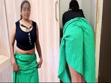 Placer romántico de levantar el ghagra de la cuñada guardando la ropa en el armario, los dos solos en casa, audio desi hindi