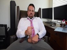 Papá te obliga a verlo acariciar su gran polla hasta lograr una CARGA ENORME (negación del orgasmo, orgasmo masculino fuerte)