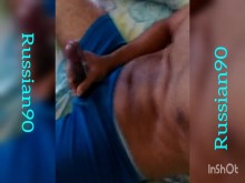 Orgasmo intenso, correrse después de masturbarse con fuertes gemidos y gemidos. Gran corrida.