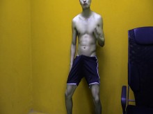 Chico HOT de la semana nos muestra su baile sensual