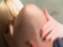 DaneJones Mujer rubia sexy y amante bien dotado
